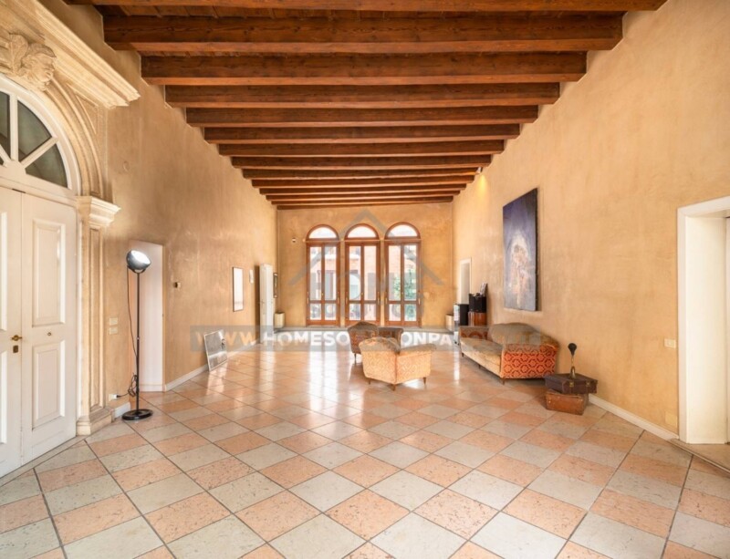 Meraviglioso piano nobile nel cuore di Padova