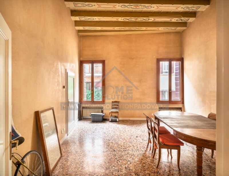 Meraviglioso piano nobile nel cuore di Padova