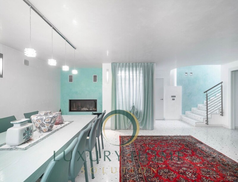 Signorile villa singola con giardino privato Rio - Ponte San Nicolò - Padova